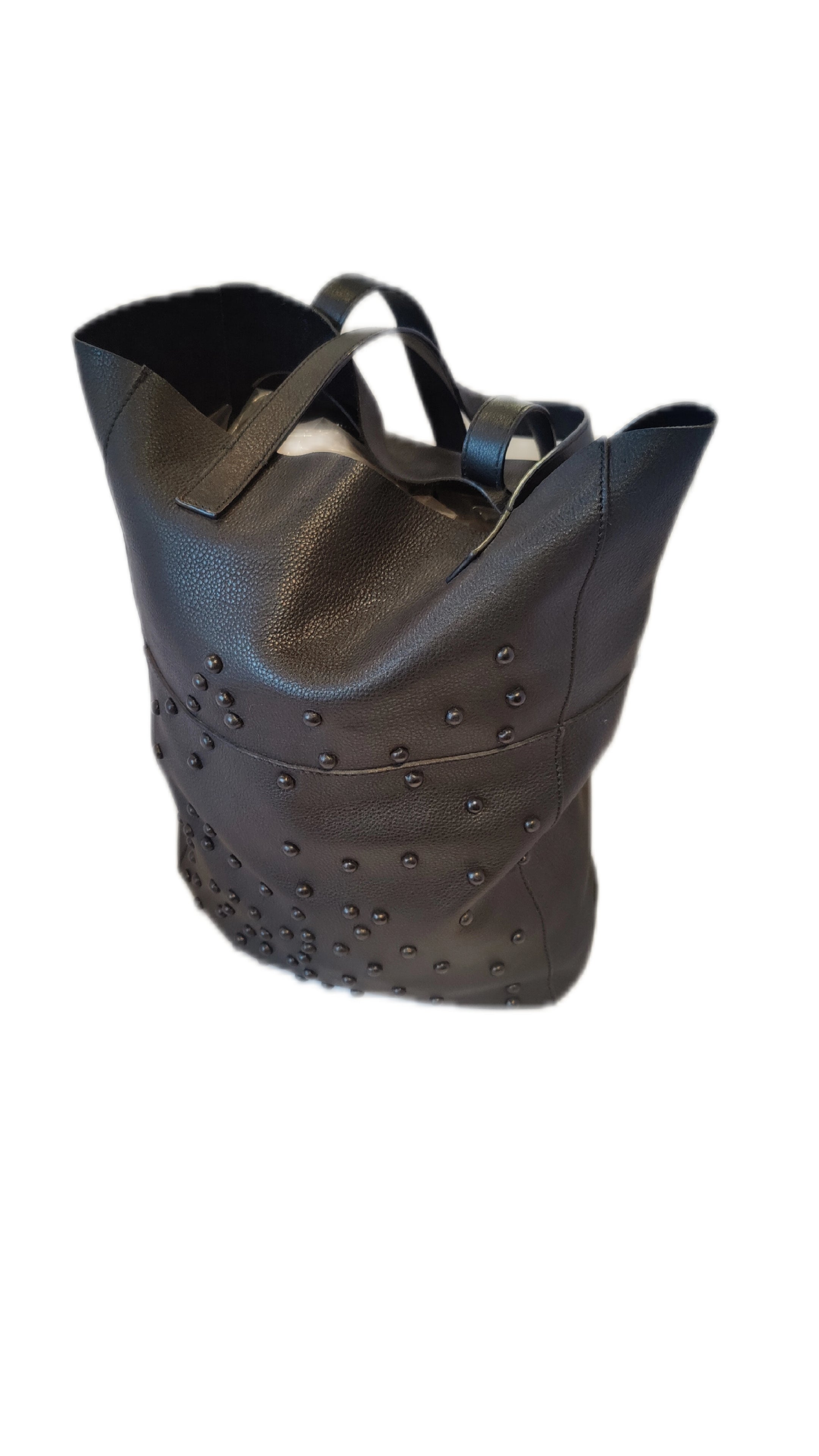 Sort taske i koskind med knapper – rummelig shopper