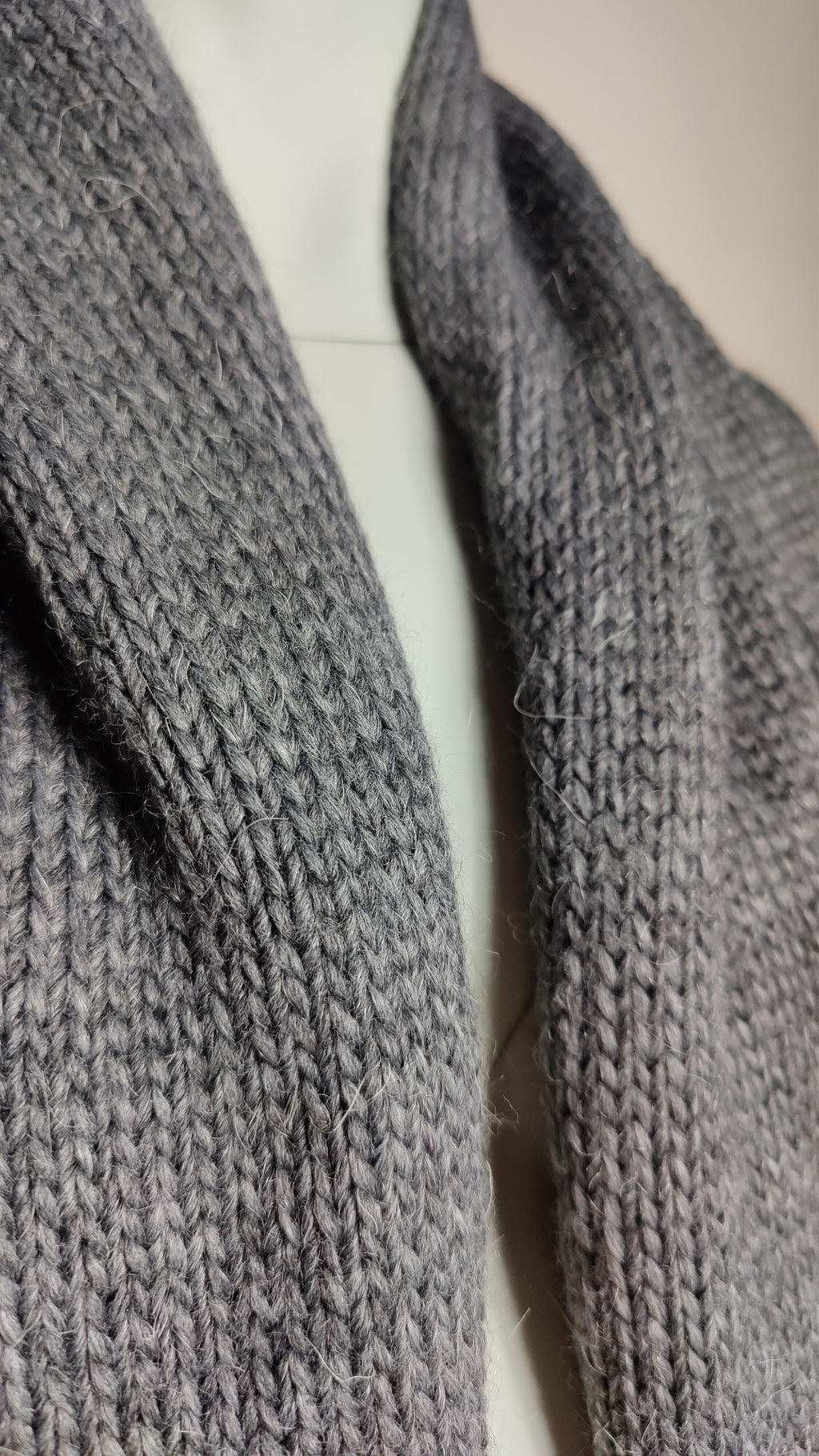 Strikket tørklæde – Grå, Made by Andersen | 180 × 50 cm