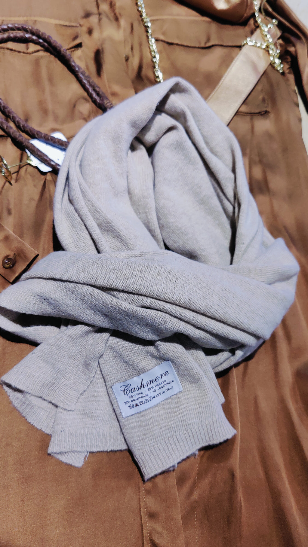 Eksklusivt matching set – skjorte, clutch, accessories & tørklæde