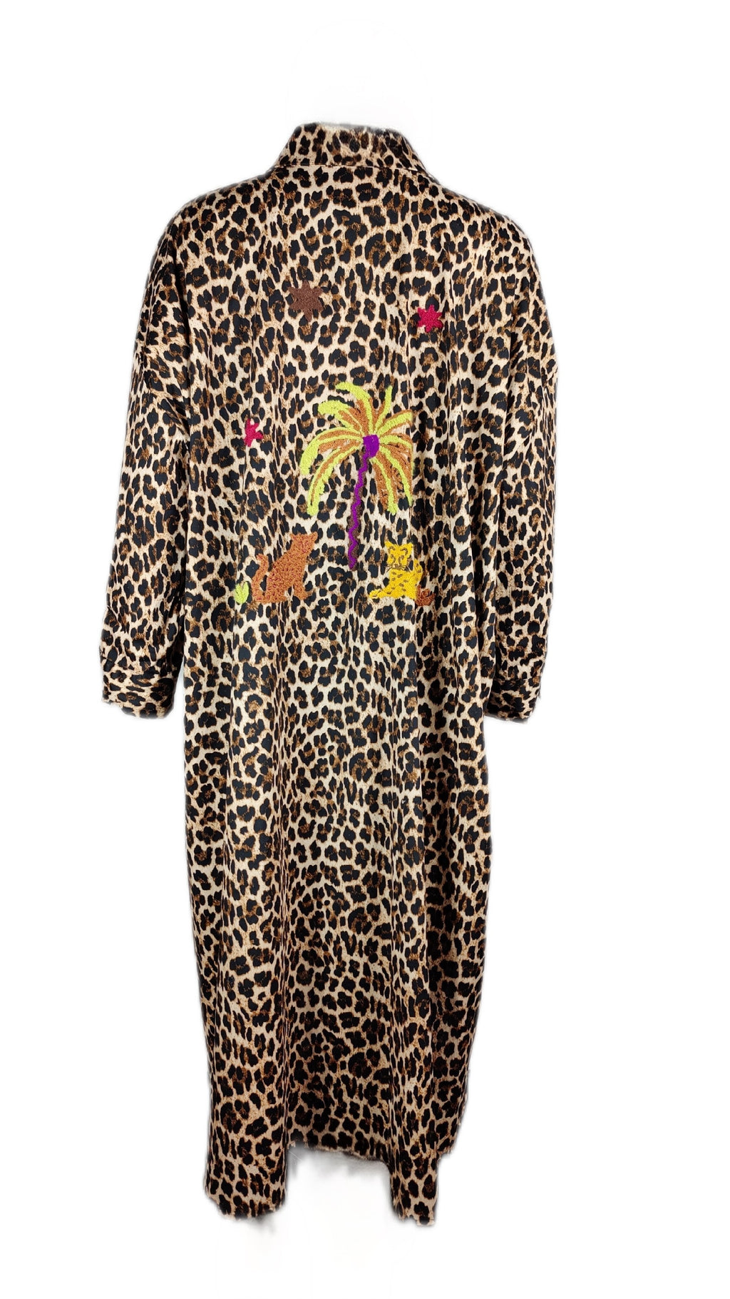 Oversize skjortekjole i 100% bomuld – Leopard med broderi