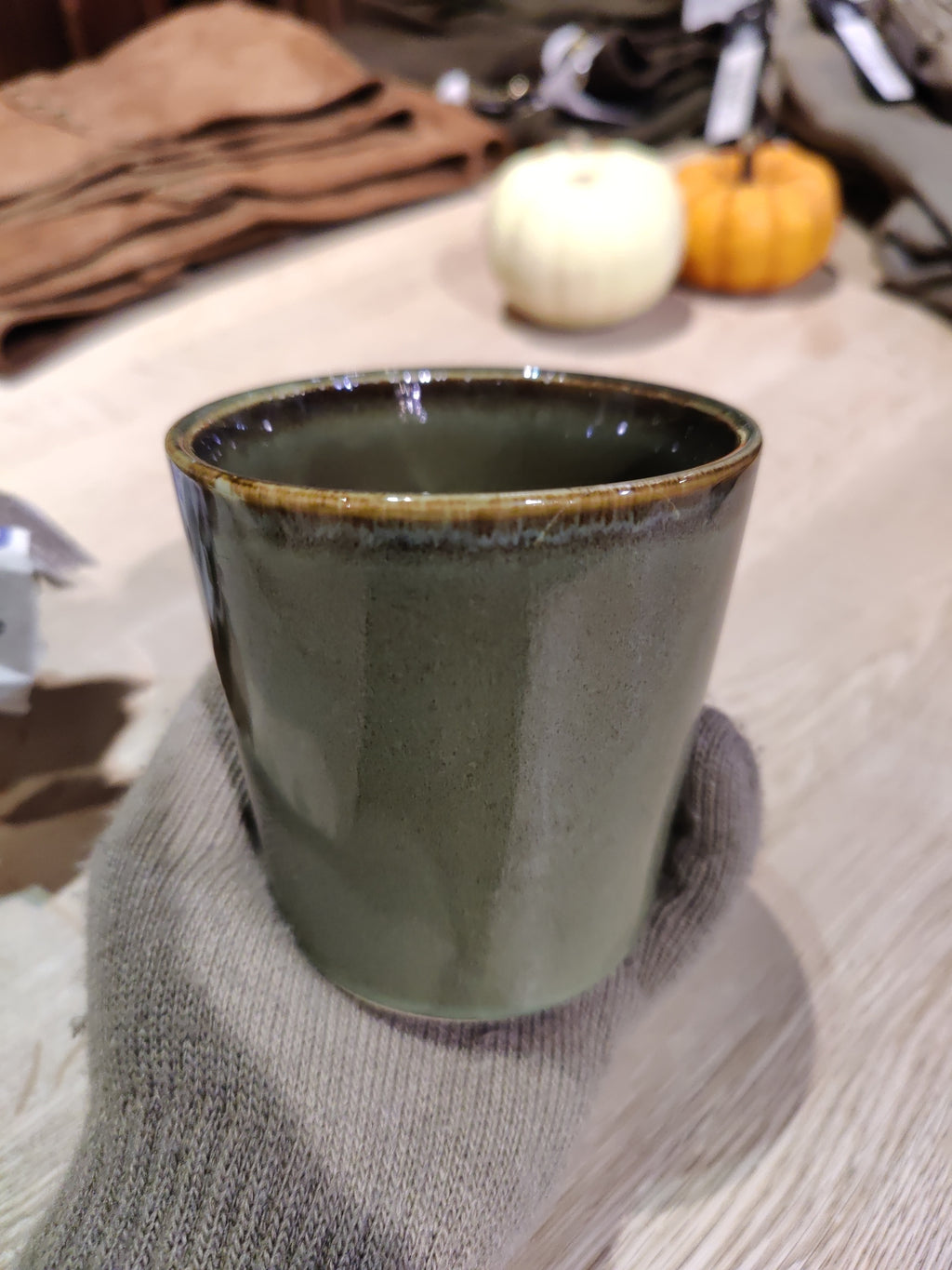 Krus i stentøj – Håndlavet italiensk design fra Arezzo, Toscana (330 ml)