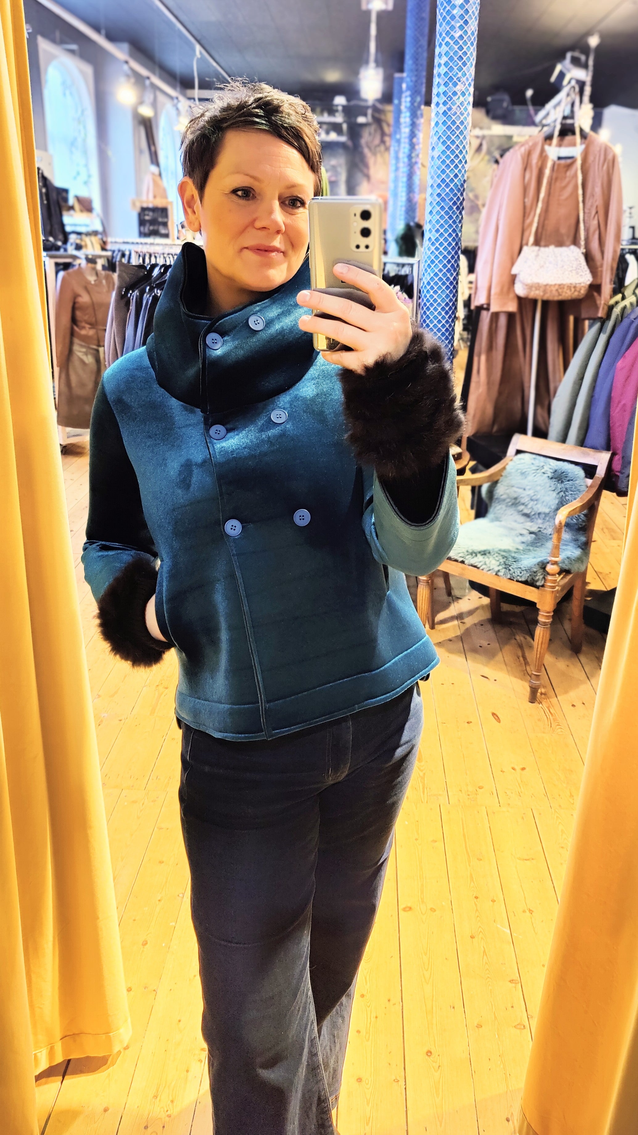 Italiensk jakke i eksklusivt snit – One Size (S–M) – Unika farver