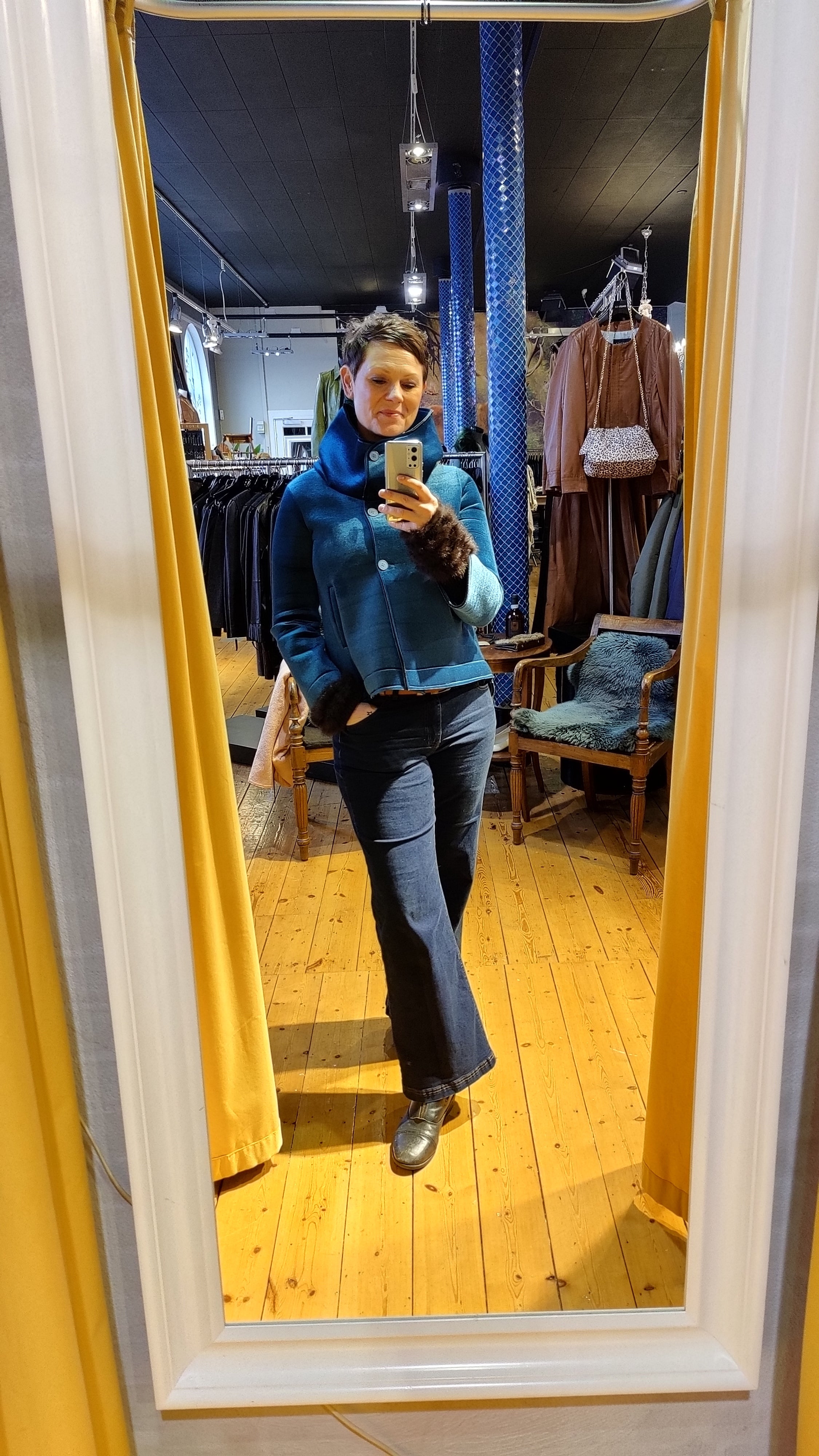 Italiensk jakke i eksklusivt snit – One Size (S–M) – Unika farver